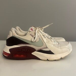 Nike Air Max Women’s 8 Burgundy and Mint